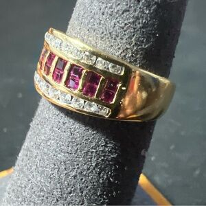 VTG ESTATE 18K YG Channel Set Rubies Brilliant Cut Diamond Ring 5.5g Size 6.5
